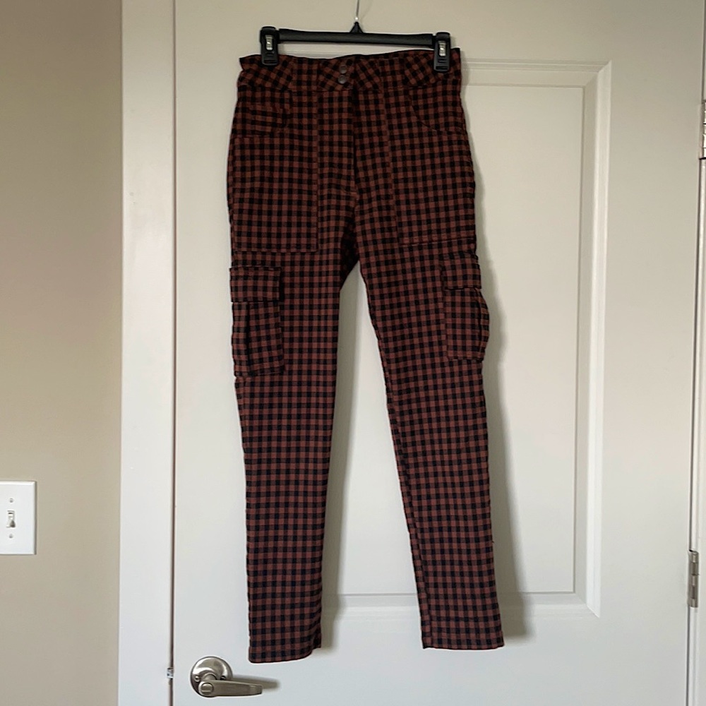Urban Outfitters Size 6 Black/Brown Plaid Stretch Fitted Pants